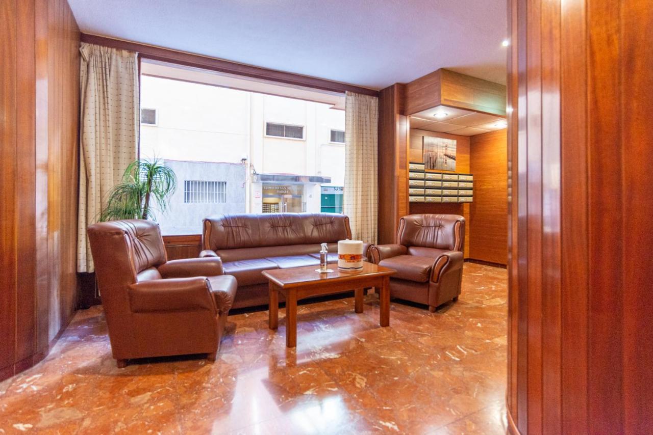 Faro, Bonito Apartamento En La Malagueta Malaga Exterior photo